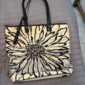 Brighton Elegant Patterned Interior